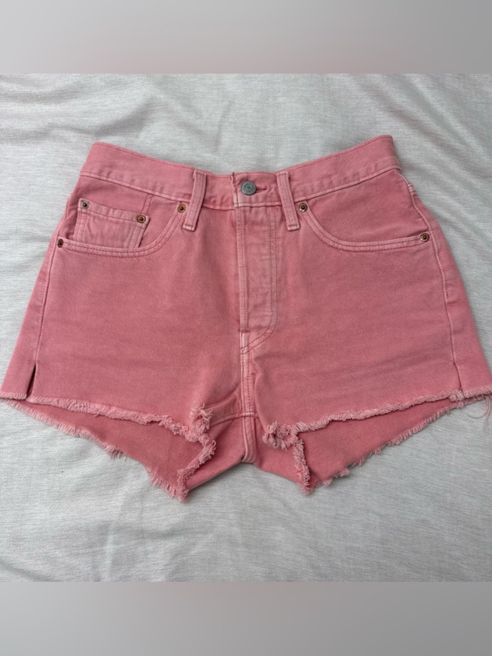 Coral Levi’s 501 Shorts